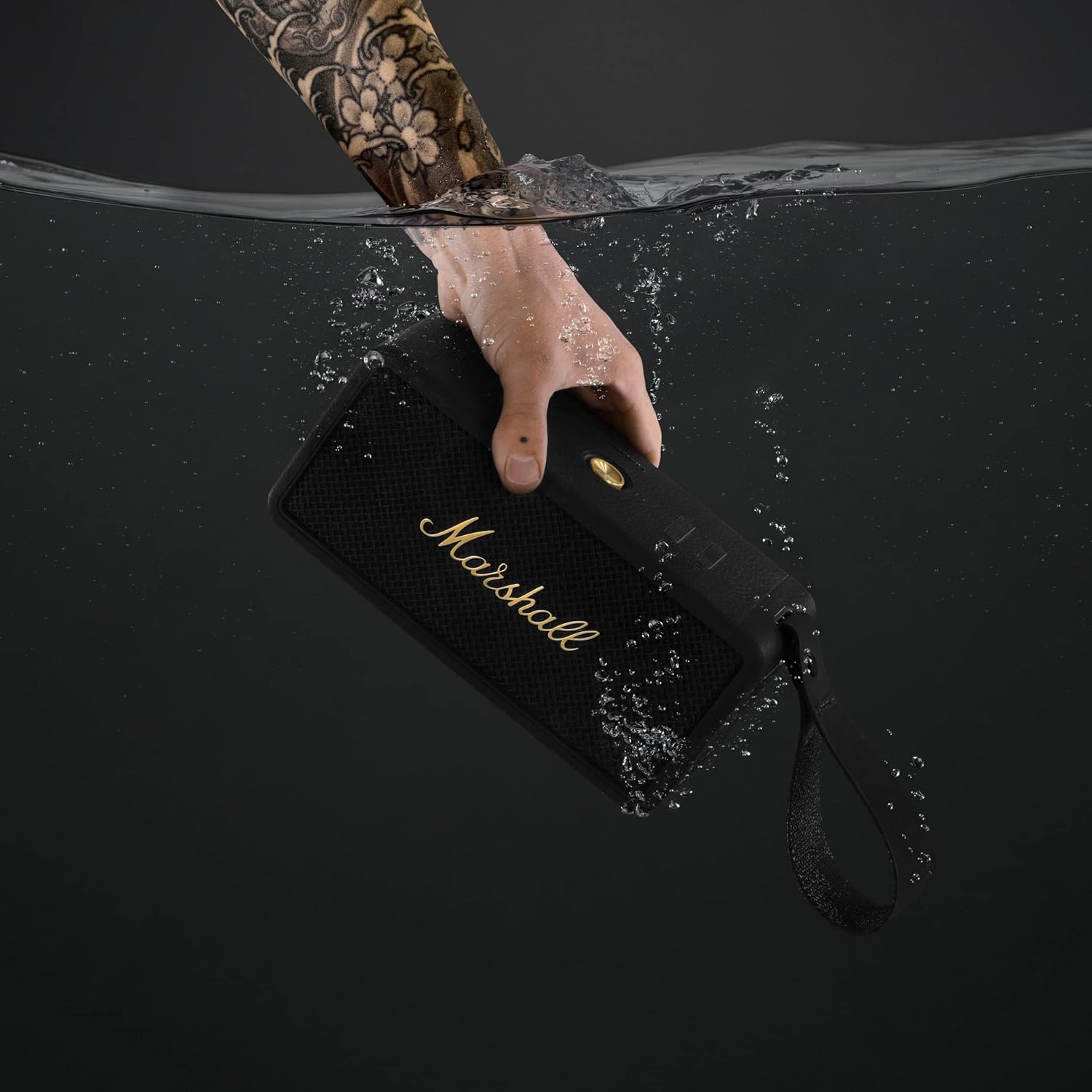 Marshall Middleton Haut-Parleur Bluetooth Portable sans Fil - 20+ Heures de Lecture Portable - Étanche IP67 - Noir & Laiton