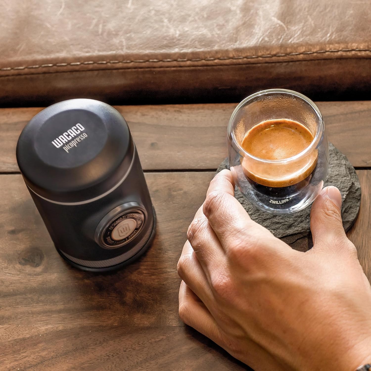 WACACO Picopresso Machine à Espresso Portable avec son Étui de Protection, Machine de Niveau Barista Dédiée aux Cafés de Spécialité, Mouture Ultra-fine, Cafetière de Voyage Manuelle