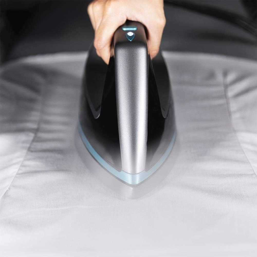 Cecotec Centrale vapeur intelligente Total Iron 10100 Pro. fer à repasser vertical et horizontal, aspiration et soufflerie, 5 programmes pour 5 tissus, 220 g/min et 5 bars.