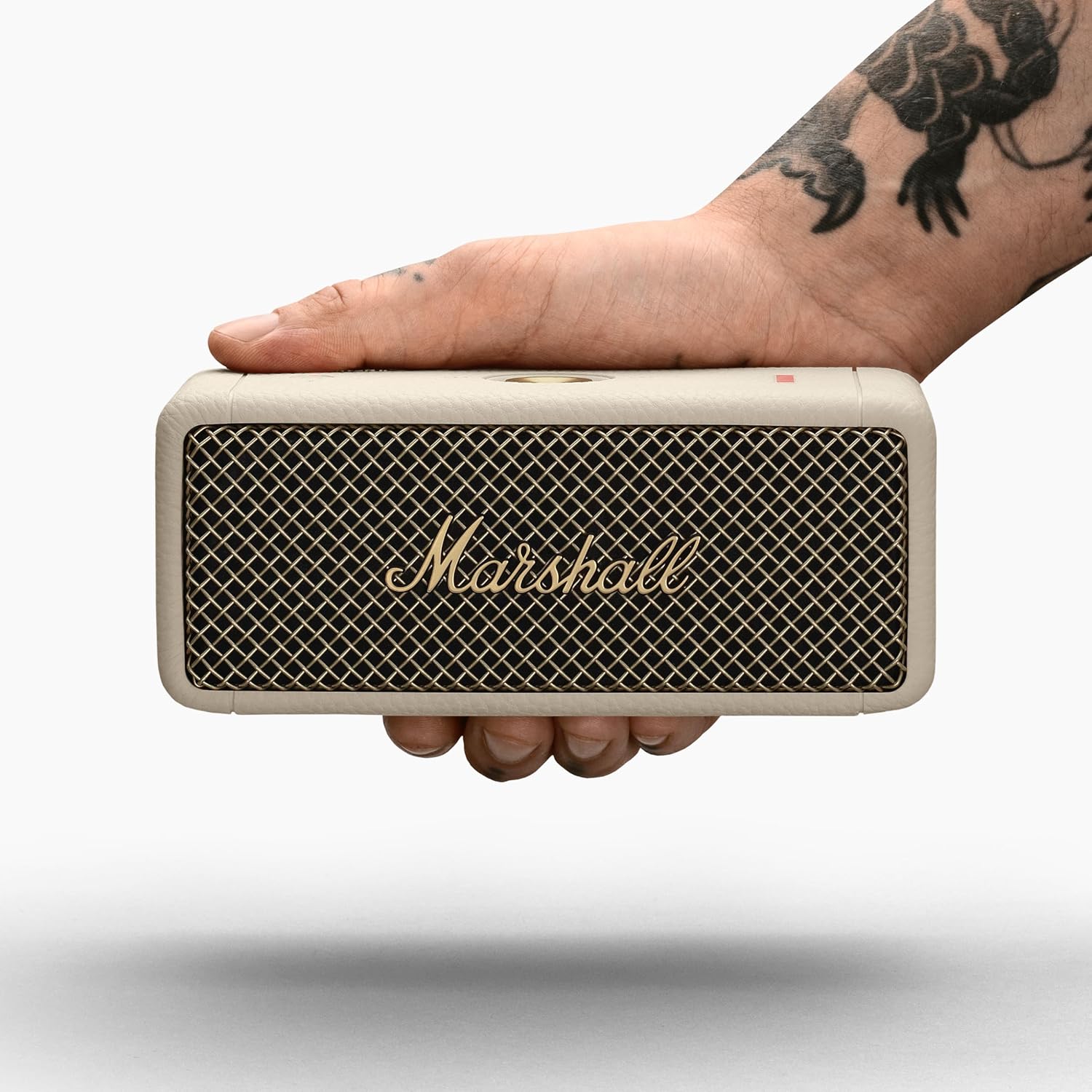 Marshall Emberton III Enceintes Bluetooth Portables, sans Fil, IP67 Résistant à la Poussière et à l'eau, Plus de 32 Heures de Lecture, Charge Rapide - Noir & Laiton
