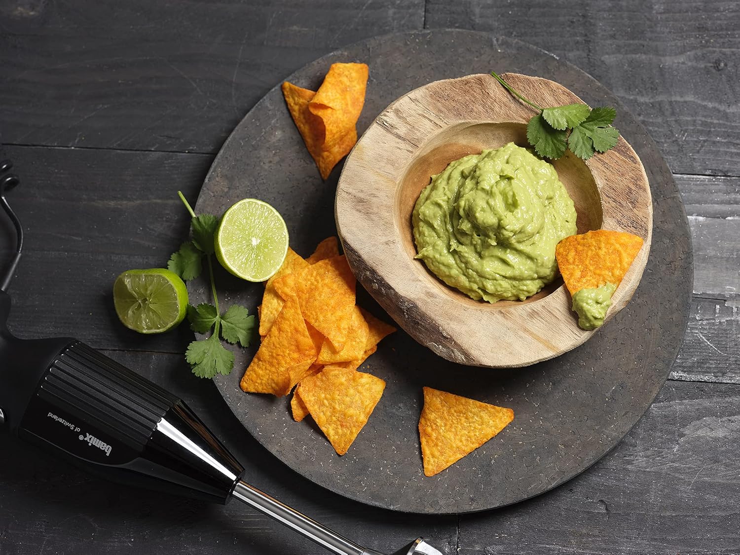 bamix Set avec mixeur plongeant M350 MAXX avec couteau étoile et hachoir, disques fouet et mélangeur en inox, 350 W, 2 vitesses, Fabriqué en Suisse, Noir/Chromé