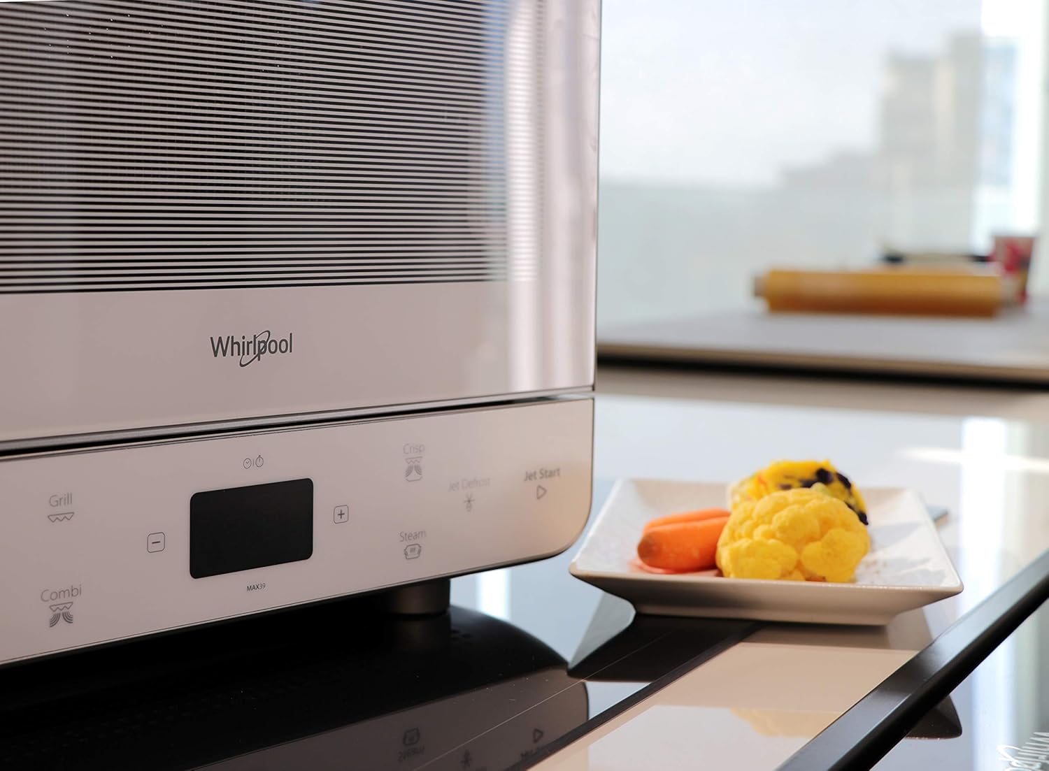 Whirlpool Max 39 WSL - Four à micro-ondes et grill, 13 litres, argenté, avec cuit-vapeur, grille haute, assiette avec poignée amovible pour fonction Crisp, silencieux (0 décibel), en acier, blanc