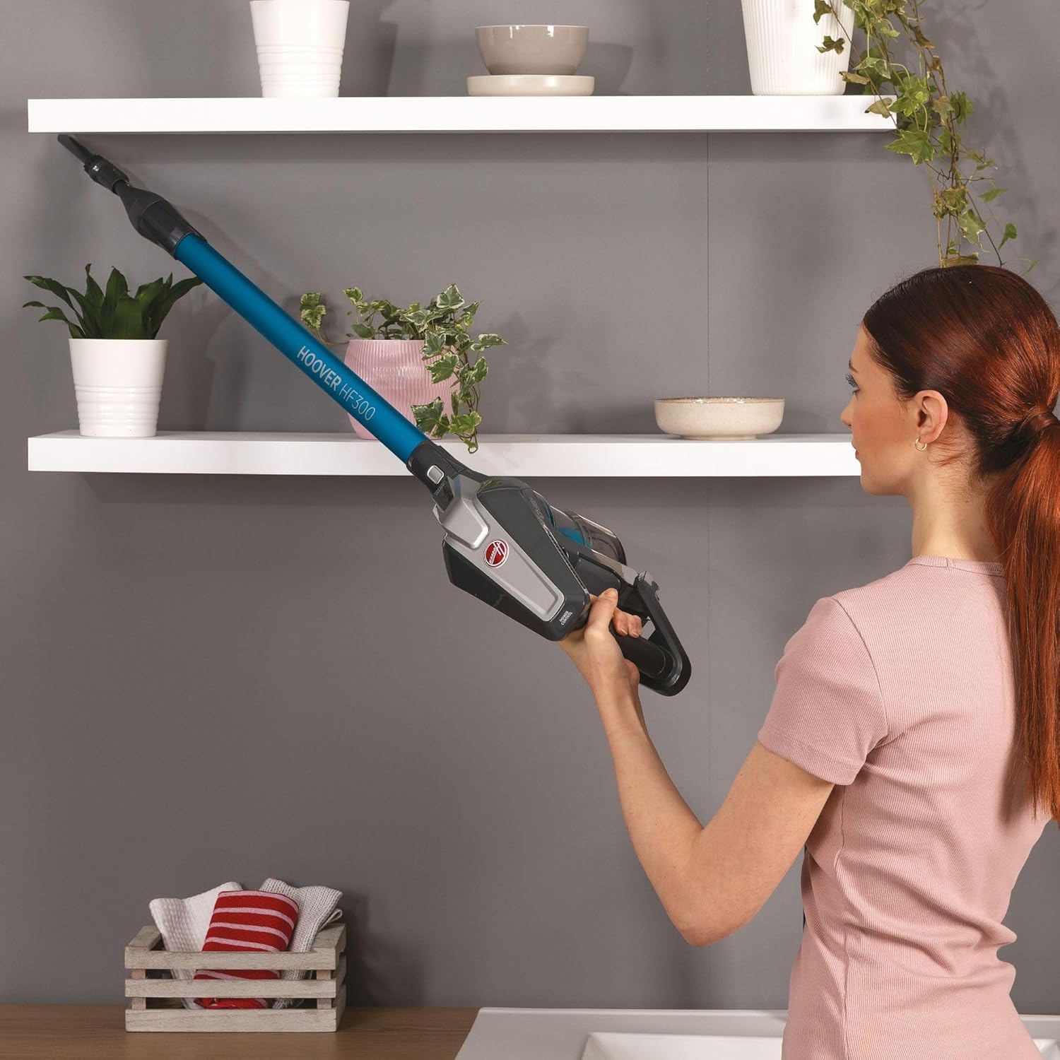 Hoover HF522STP Aspirateur Balai sans Fil Puissant, Grande Autonomie, Rangement Compact, Electrobrosse Anti-emmêlement LED, Turbobrosse Spéciale Animaux, Charge Rapide,Position Park&Go, Bleu Skyfall