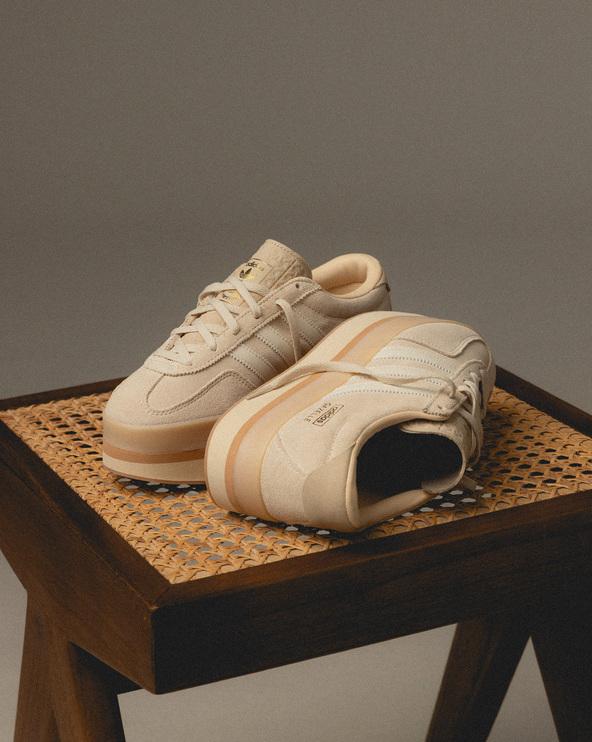 Drei Streifen Gazelle Stack W