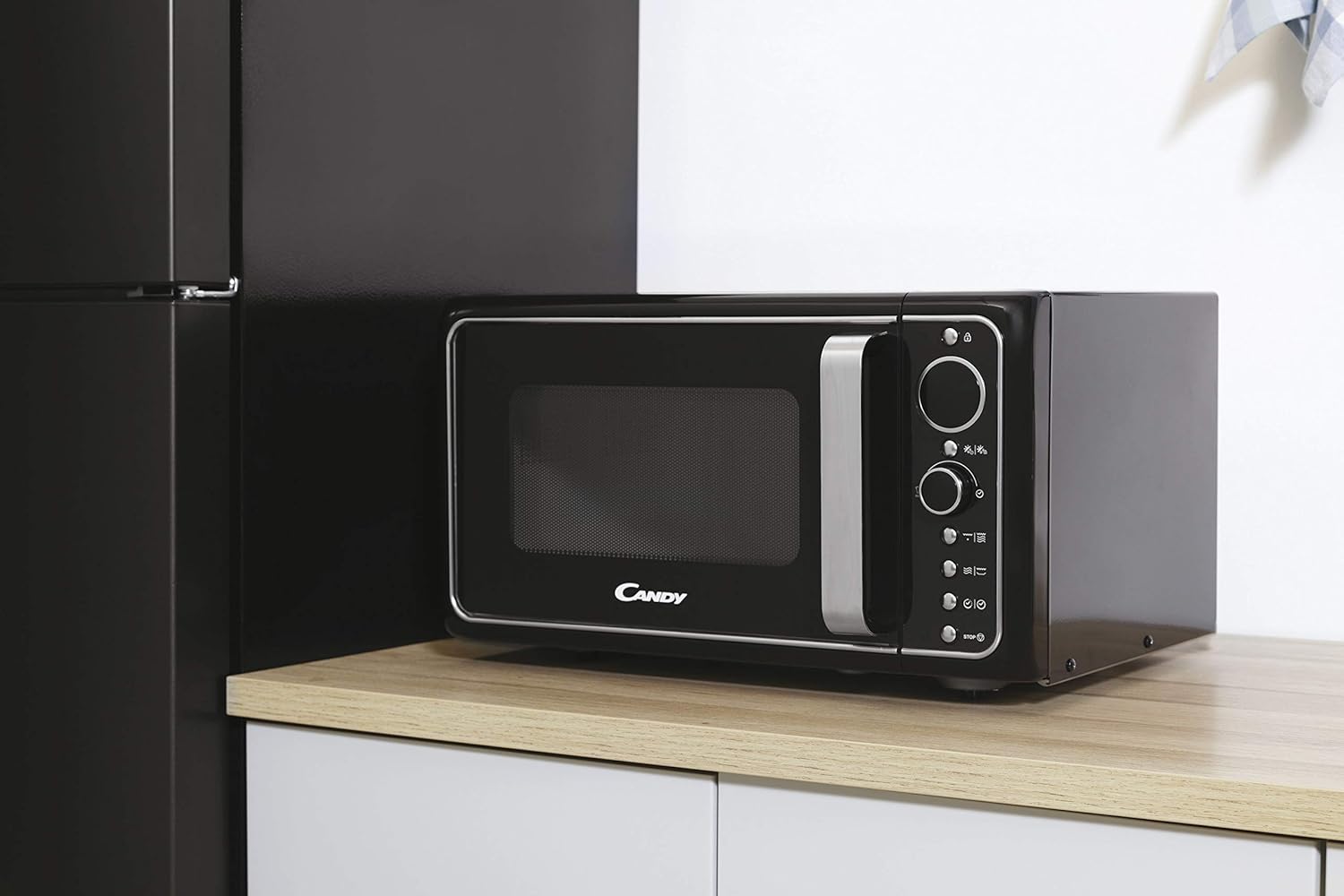 Candy DIVOG25CC Micro-ondes Gril quartz, Puissant 900 W + Gril 1000W, 25L, Programmateur digital, 6 Niveaux de puissance, Décongelation poids/temps, Fonction silence,Design Retro, Couleur Crème