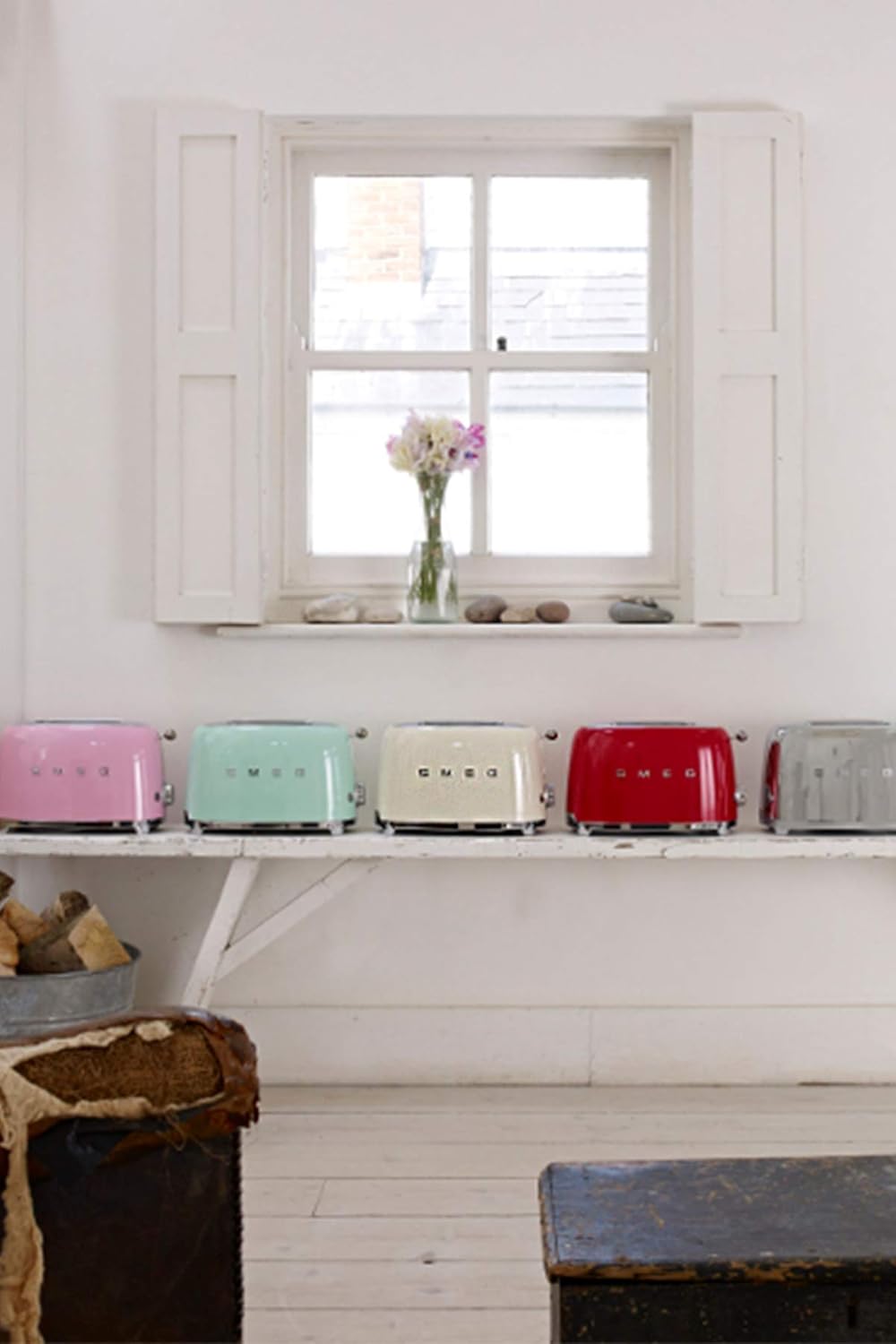 Smeg, Grille-pain 2 Tranches TSF01UJEU, 2 Fentes 36 mm, 6 Niveaux de Brunissage, Fonction Chauffage, Décongélation et Bagel, Éjection Automatique du Pain, Ramasse Miettes, 950 W, Royaume-Uni