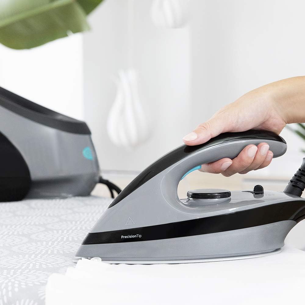 Cecotec Centrale vapeur intelligente Total Iron 10100 Pro. fer à repasser vertical et horizontal, aspiration et soufflerie, 5 programmes pour 5 tissus, 220 g/min et 5 bars.