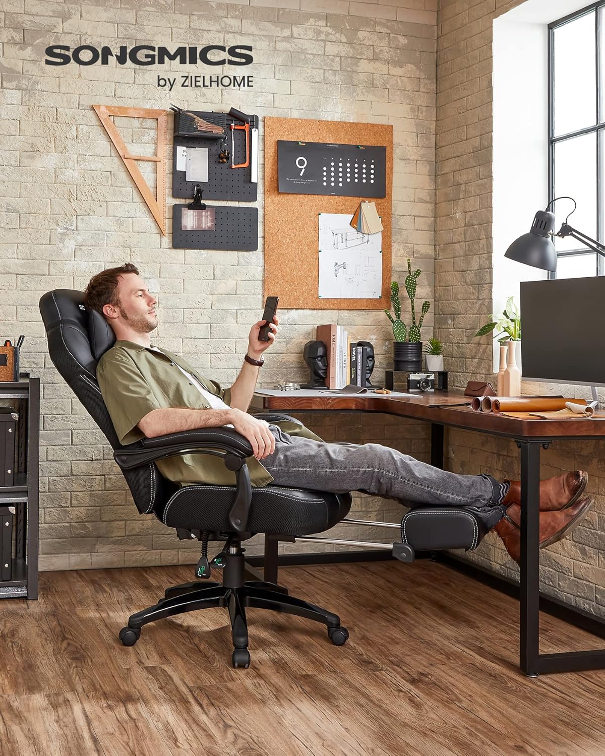 SONGMICS Fauteuil Gamer Ergonomique, Chaise Gaming, Fauteuil de Bureau, avec Repose-Pieds télescopique, Appui-tête réglable, Support Lombaire, capacité de Charge 150 kg, Gris et Noir OBG77BG