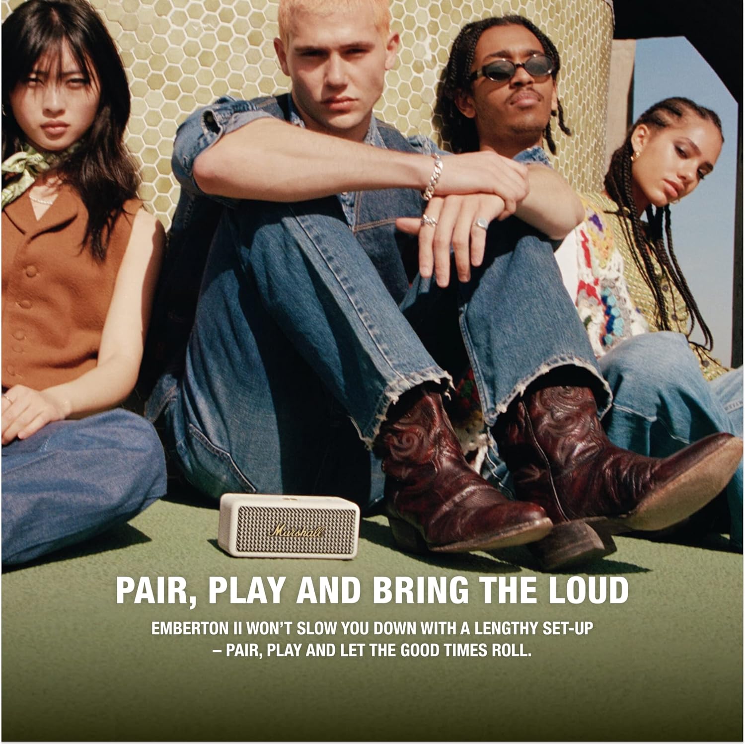 Marshall Emberton III Enceintes Bluetooth Portables, sans Fil, IP67 Résistant à la Poussière et à l'eau, Plus de 32 Heures de Lecture, Charge Rapide - Noir & Laiton