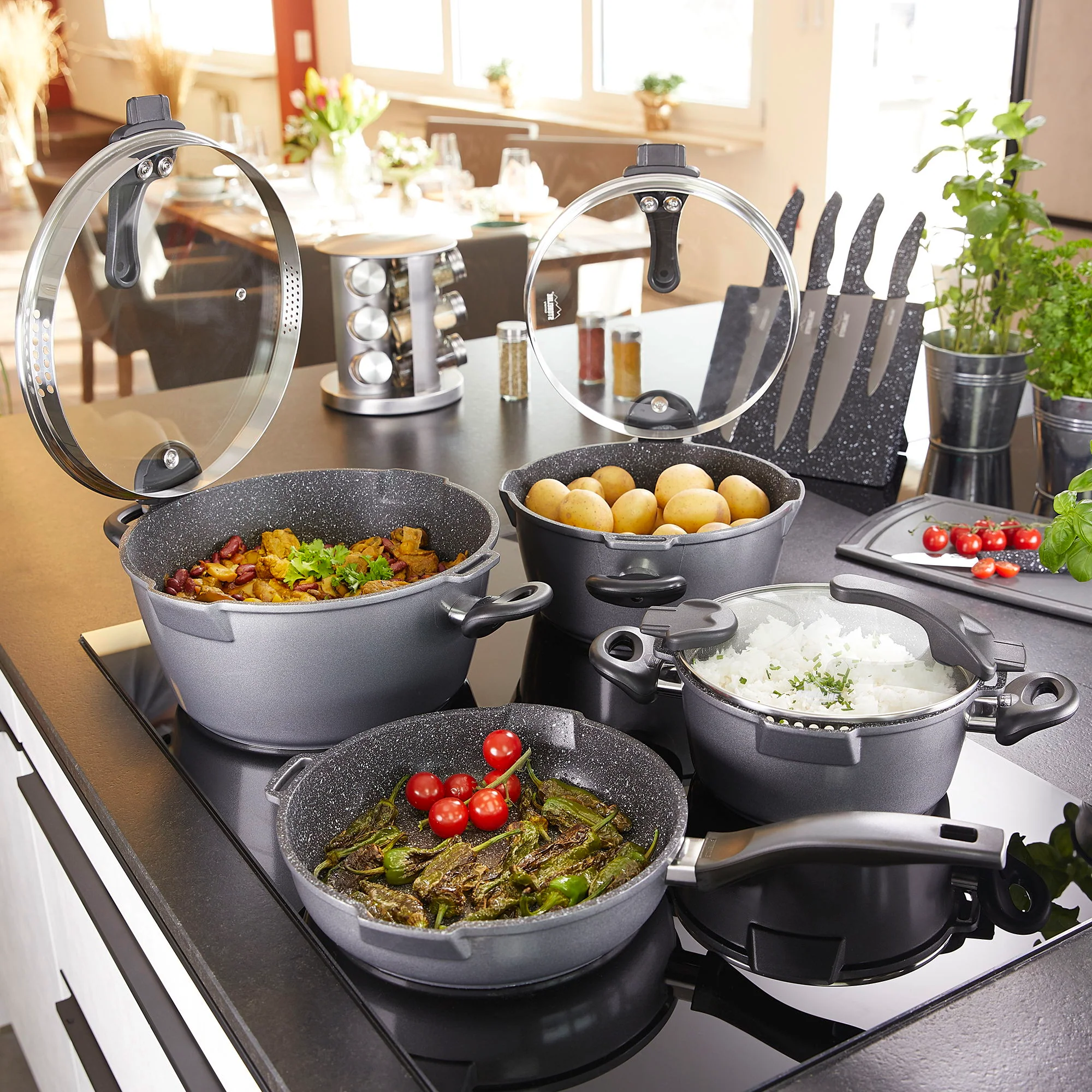 FUTURE Batterie de cuisine, 8 pcs, avec couvercle en verre avec fonction passoiren Stoneline