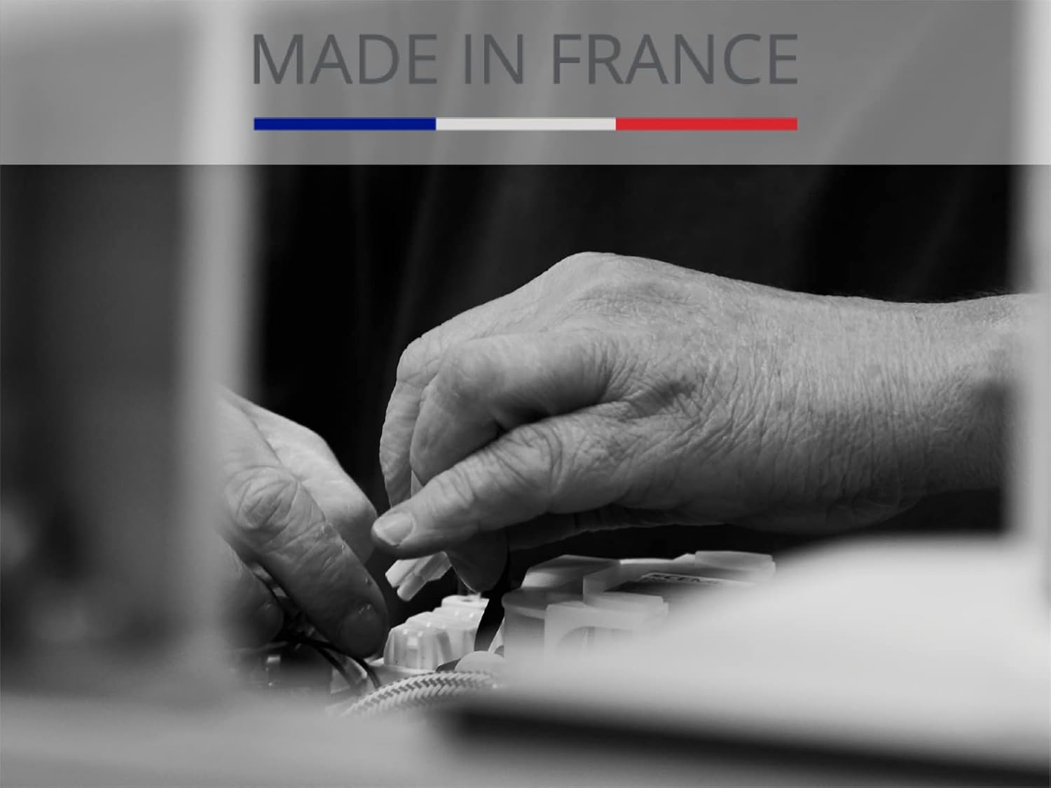 Calor Centrale Vapeur Express Anti-calc, Fonction Pressing 450 g/min, Collecteur de Calcaire Exclusif, Technologie Sans Réglages SV8055C0