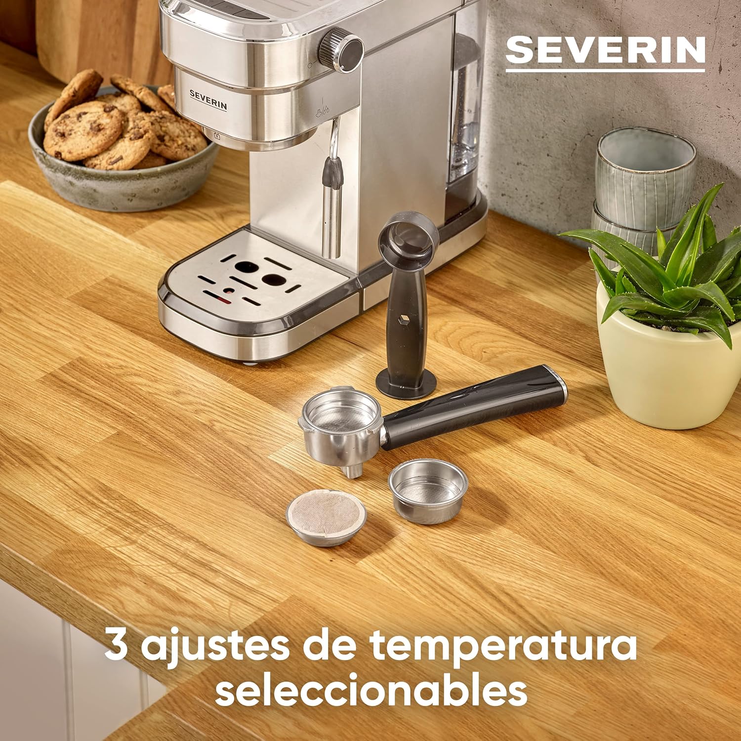 SEVERIN Cafetière Expresso Espresa Plus, 1 350W, 1,1 L, Manomètre intégré, Pompe 15 bars, Set barista inclus, Inox/Noir, KA 5995