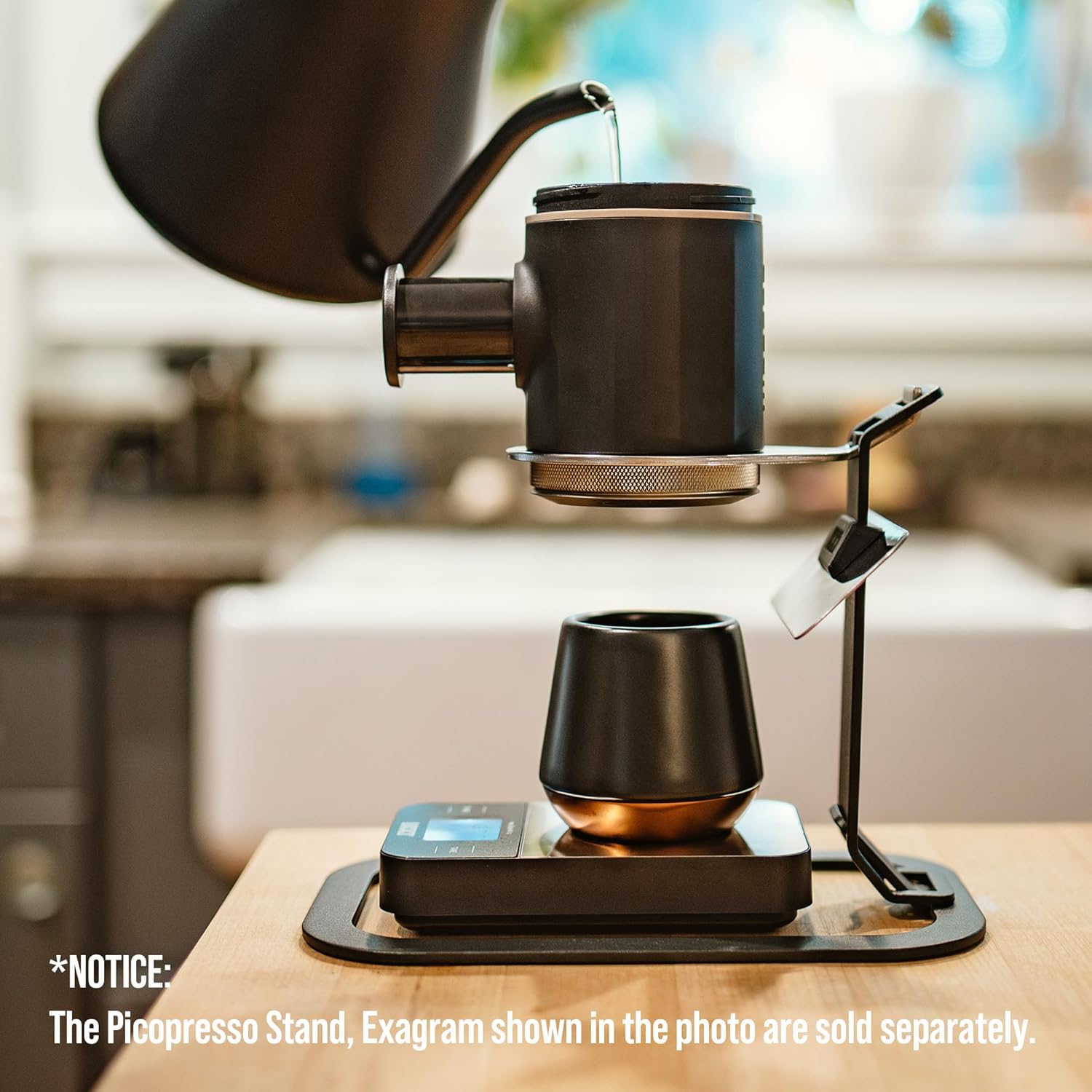 WACACO Picopresso Machine à Espresso Portable avec son Étui de Protection, Machine de Niveau Barista Dédiée aux Cafés de Spécialité, Mouture Ultra-fine, Cafetière de Voyage Manuelle