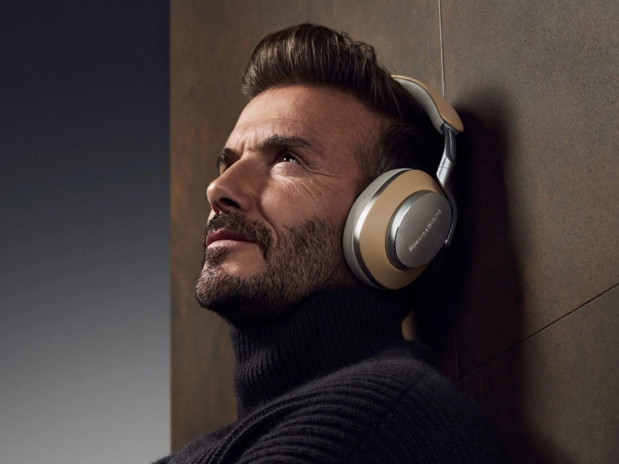 Bowers & Wilkins PX8