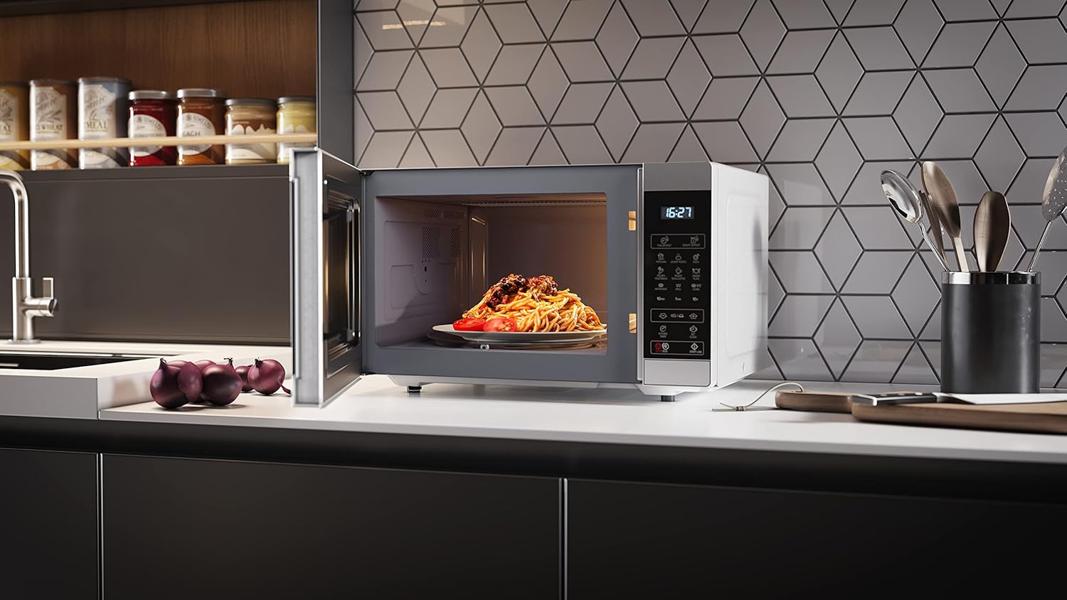 Sharp YC-MS51EB Micro-ondes sans grill de 25 litres, contrôle numérique, micro-ondes: 900 W, 5 niveaux de puissance micro-ondes, plaque tournante, serrure enfant, fonction ECO, couleur noire.