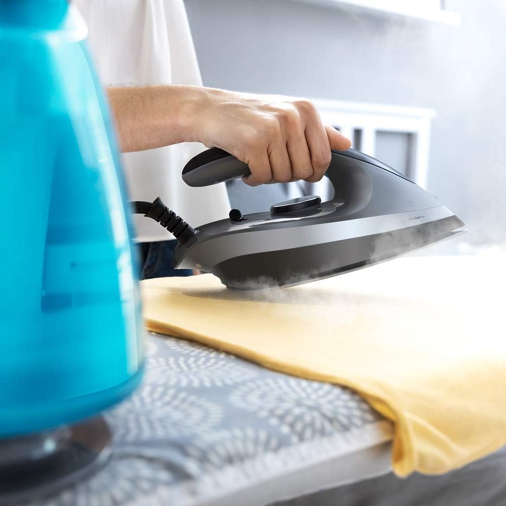 Cecotec Centrale vapeur intelligente Total Iron 10100 Pro. fer à repasser vertical et horizontal, aspiration et soufflerie, 5 programmes pour 5 tissus, 220 g/min et 5 bars.