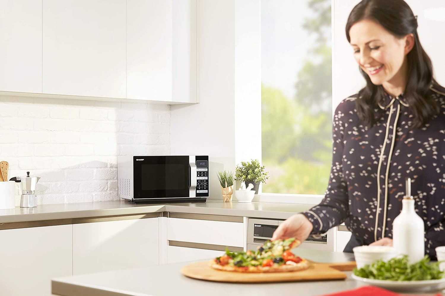 Sharp R-860S Micro-ondes Combiné 25 litres à plateau fixe - Argent