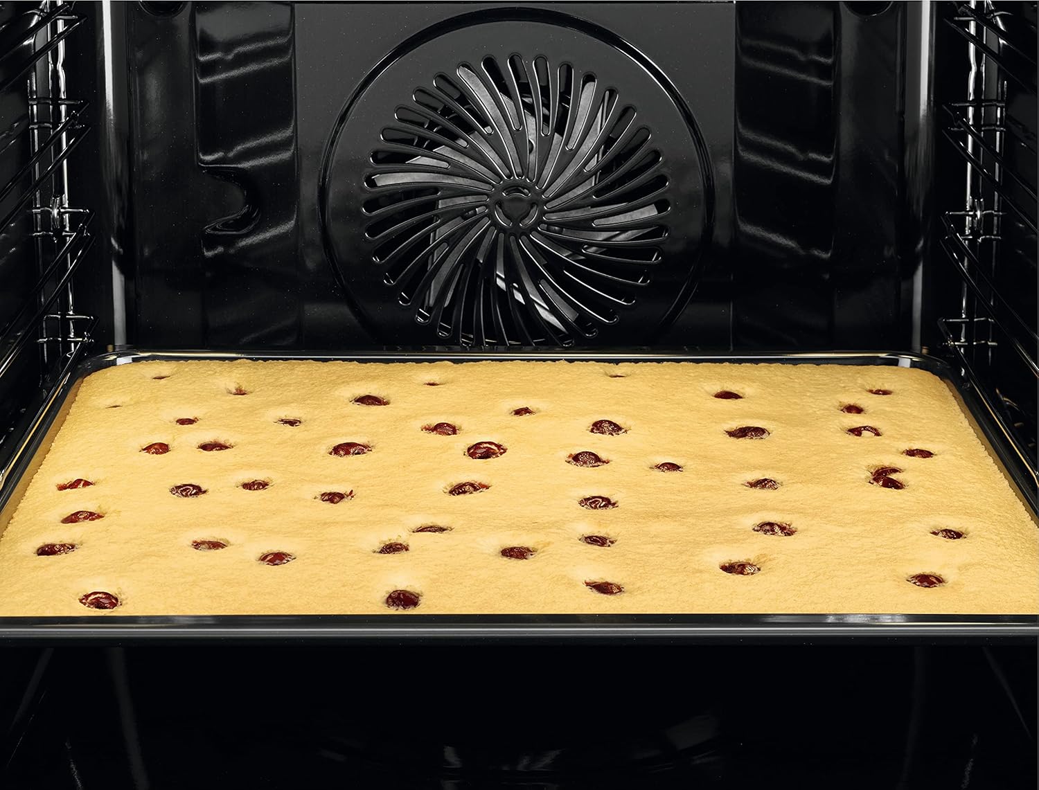 AEG BES331111M Four multifonction, 72 l, nettoyage AquaClean, 9 fonctions, cuisson uniforme, ventilateur XXL, horloge électronique + commandes, anti-traces de doigts, plateau XXL, inox, classe A,