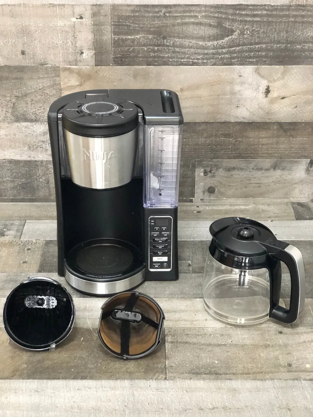 Ninja 12-Cup Programmable Coffee Maker with Classic and Rich Brews, 60 oz. Water Reservoir, and Thermal Flavor Extraction (CE201), Black/Stainless Steel