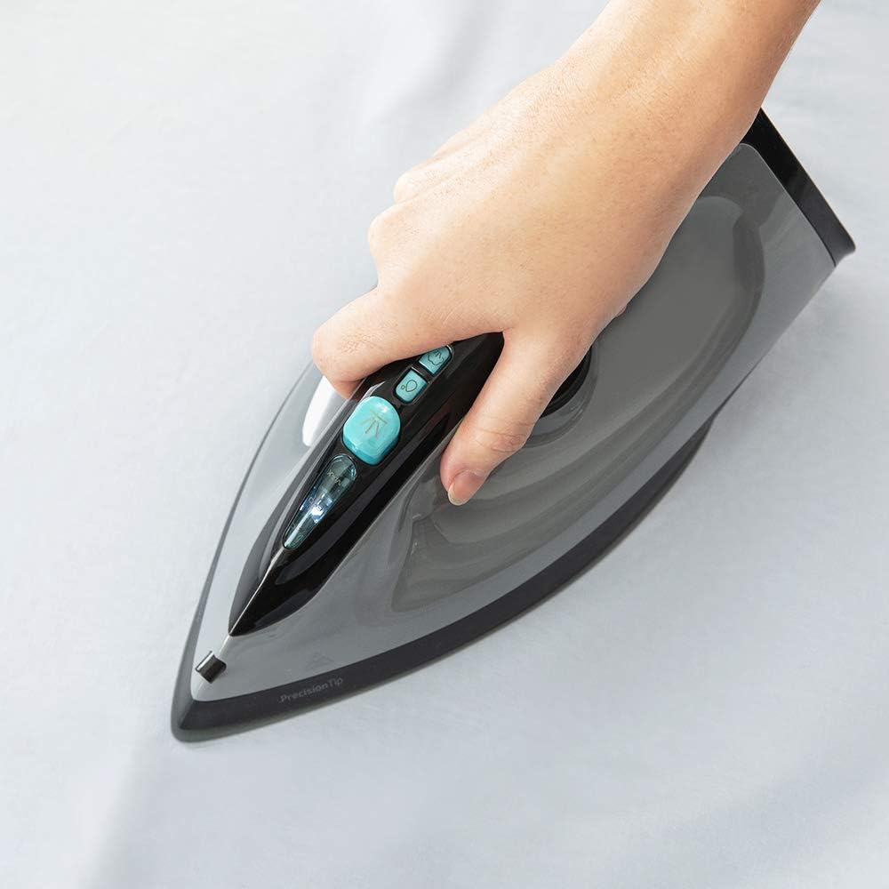 Cecotec Centrale vapeur intelligente Total Iron 10100 Pro. fer à repasser vertical et horizontal, aspiration et soufflerie, 5 programmes pour 5 tissus, 220 g/min et 5 bars.