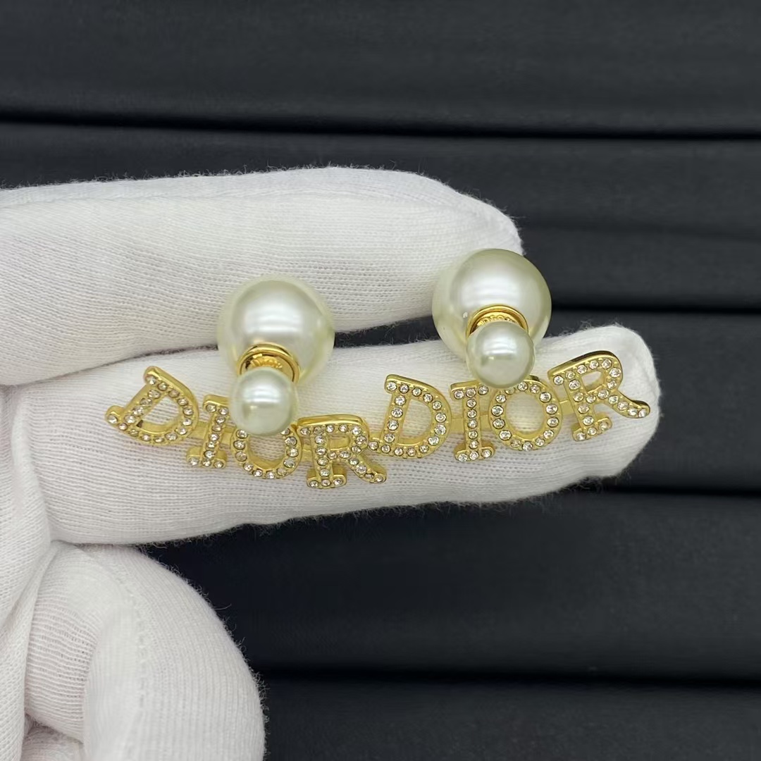 Replica Dior Letter Pearl Earrings