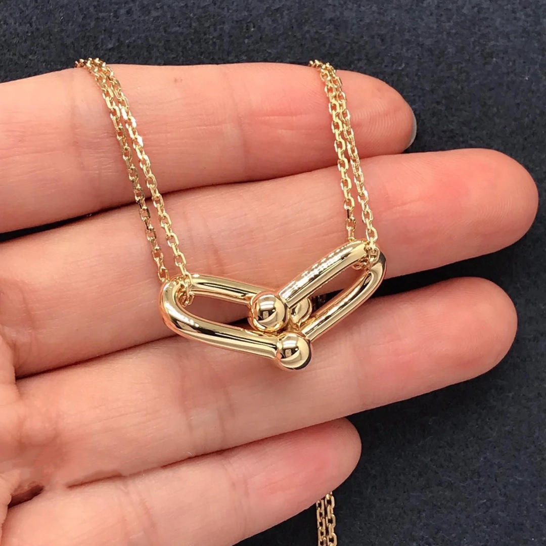 Replica Tiffany Double Horseshoe Clasp Pendant Necklace