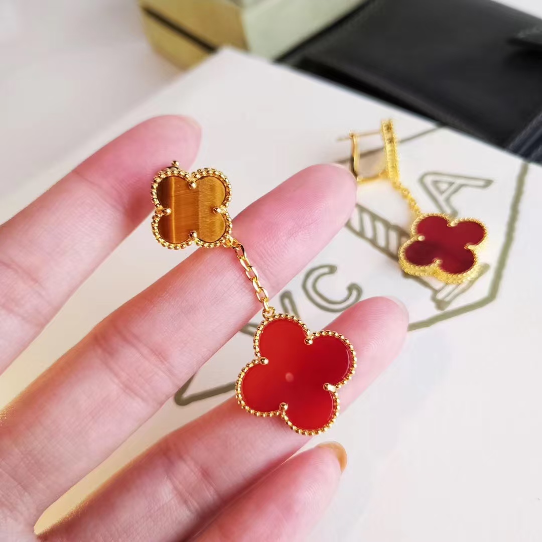 Replica Van Cleef & Arpels Magic Alhambra Earrings 2 Motifs