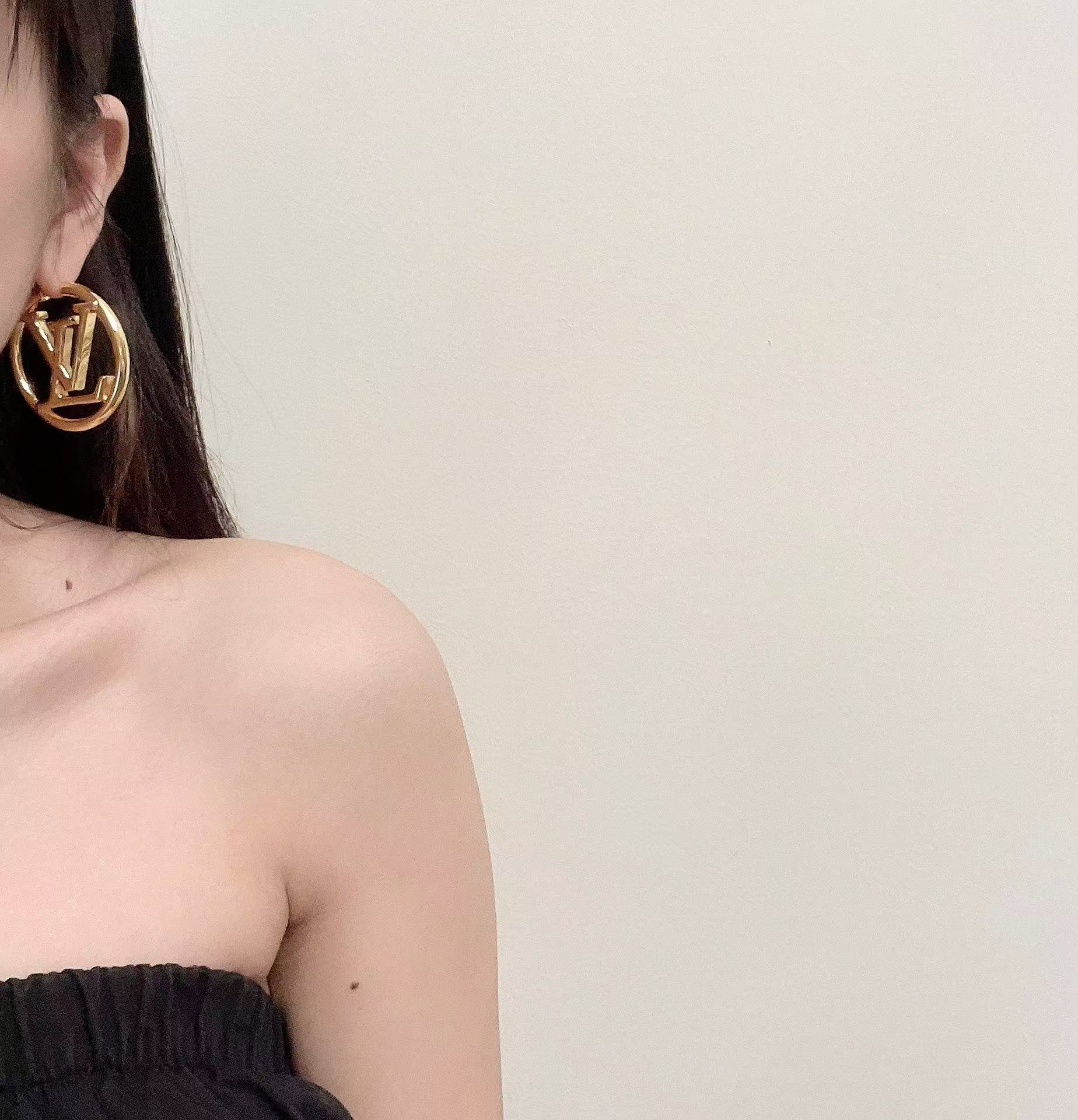Replica Louis Vuitton Large Hollow Round LV Letter Earrings