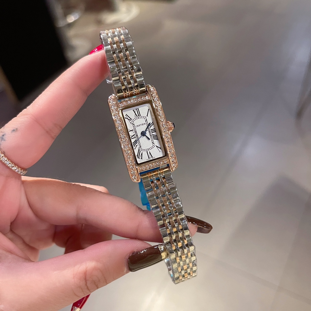 Replica Cartier Small Women Classic Watch
