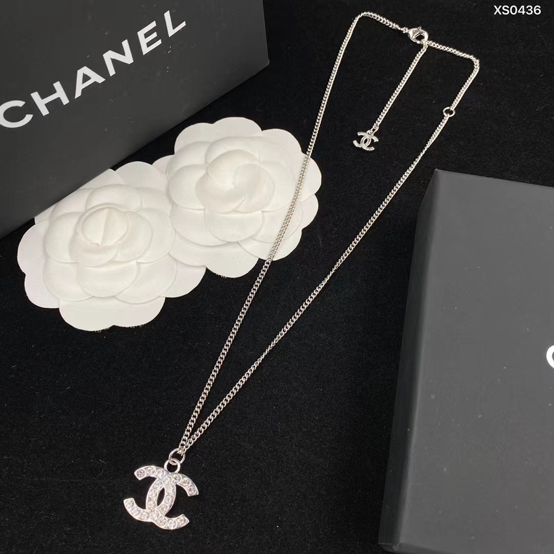 Replica Chanel Classic Silver Double C Pendant Necklace