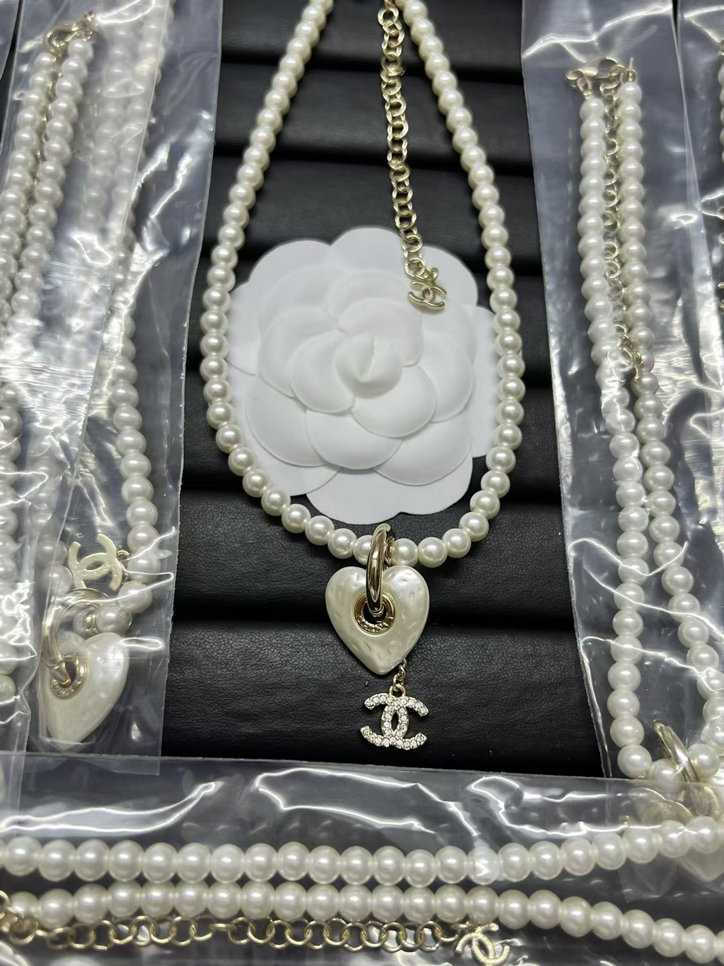 Replica Chanel Heart with Double C Pendant Drop Pearl Necklace
