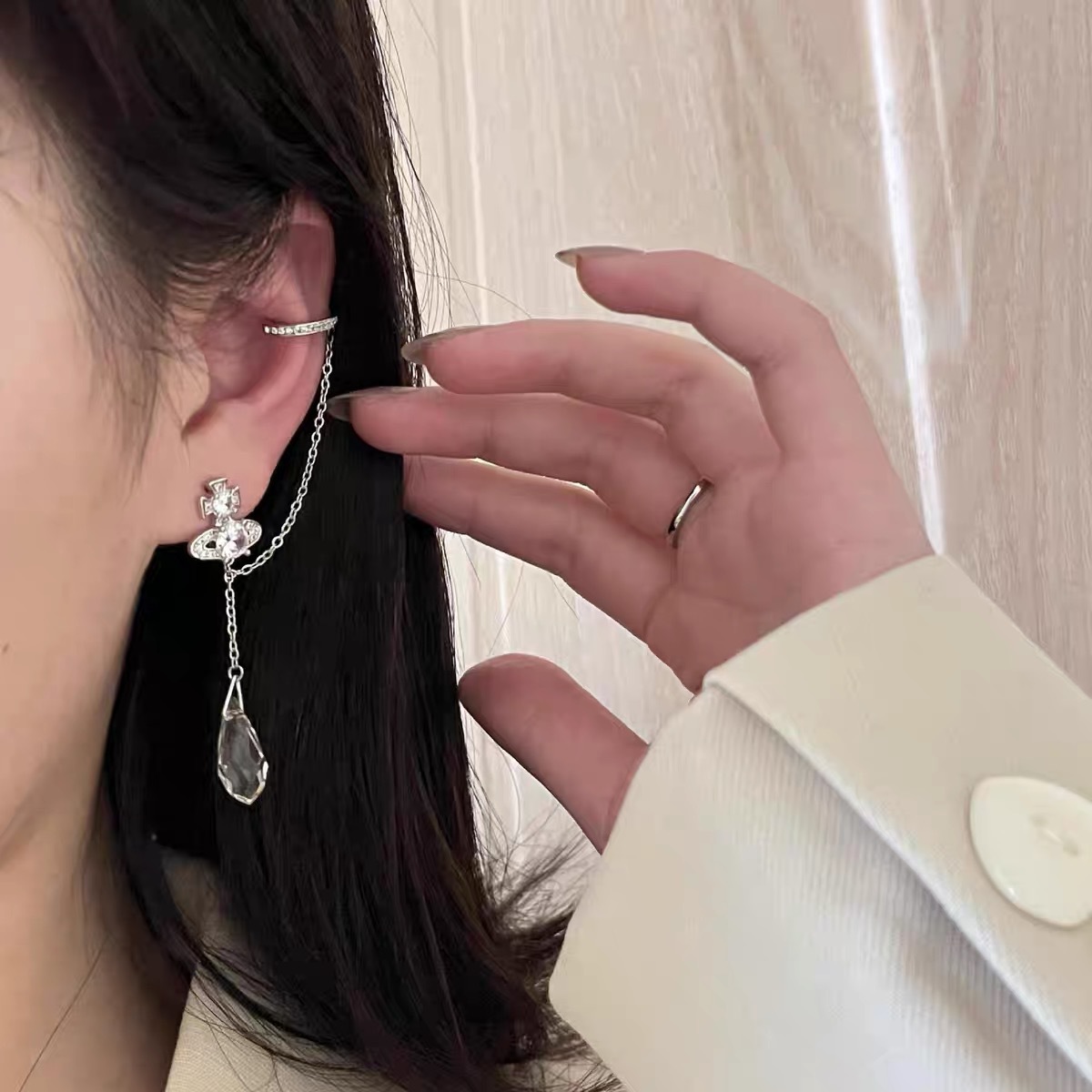 Replica Vivienne Westwood Climber Ear cuff Saturn Waterdrop Crystal Earrings