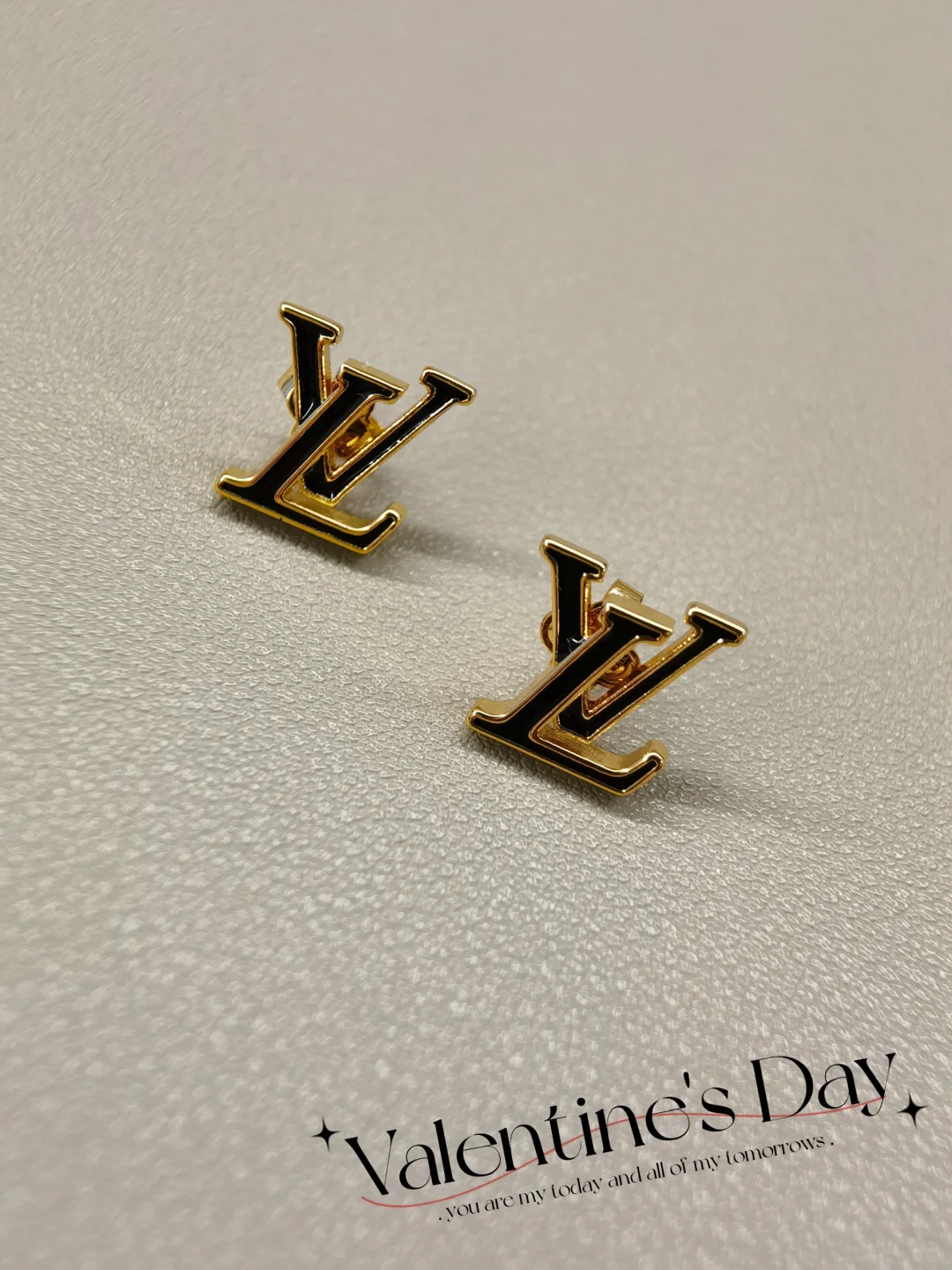 Replica Louis Vuitton Pink LV Letter Earrings