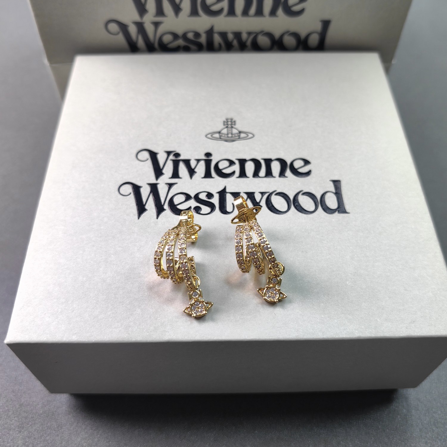 Replica Vivienne Westwood C Shape Saturn Drop Earrings