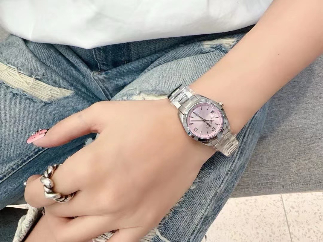 Replica Vivienne Westwood Light Pink Dial Saturn Watch - 28MM