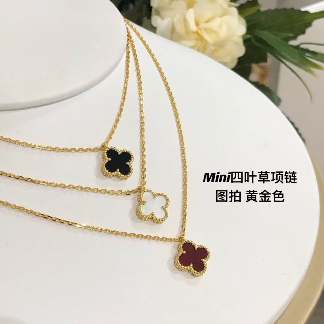 Replica Van Cleef & Arpels Sweet Alhambra Pendant Necklace - Mini