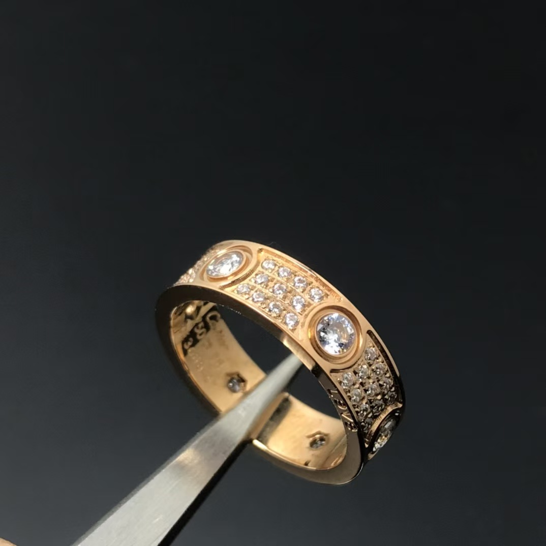 Replica Cartier Love Ring