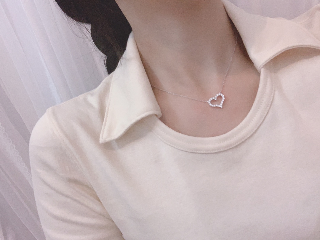 Replica Tiffany Medium Full Diamond Love Heart Pendant Necklace