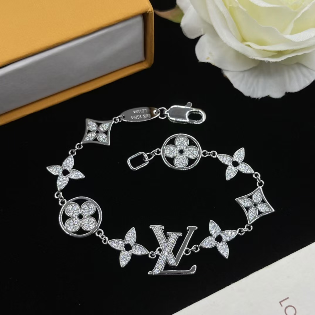Replica Louis Vuitton Star Sun LV Letters Bracelet