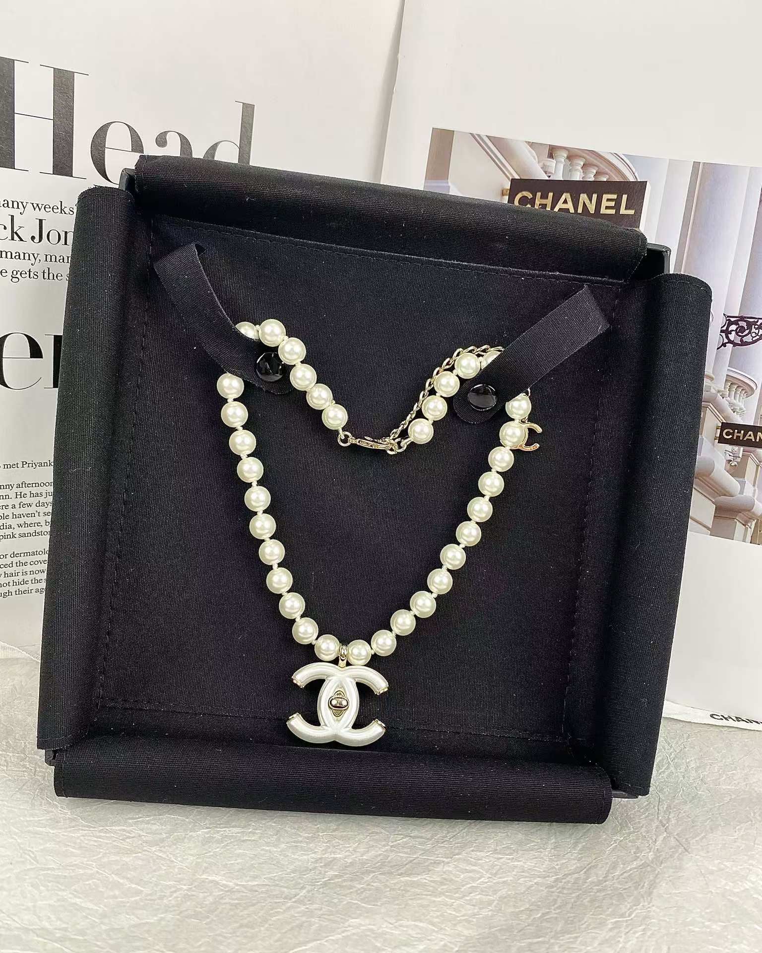 Replica Chanel Choker Necklace with White Double C Pendant