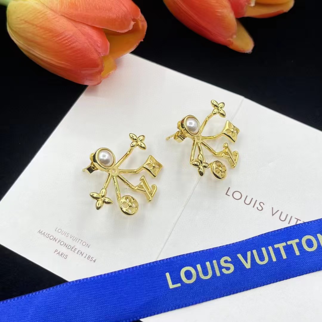 Replica Louis Vuitton Stud Earrings