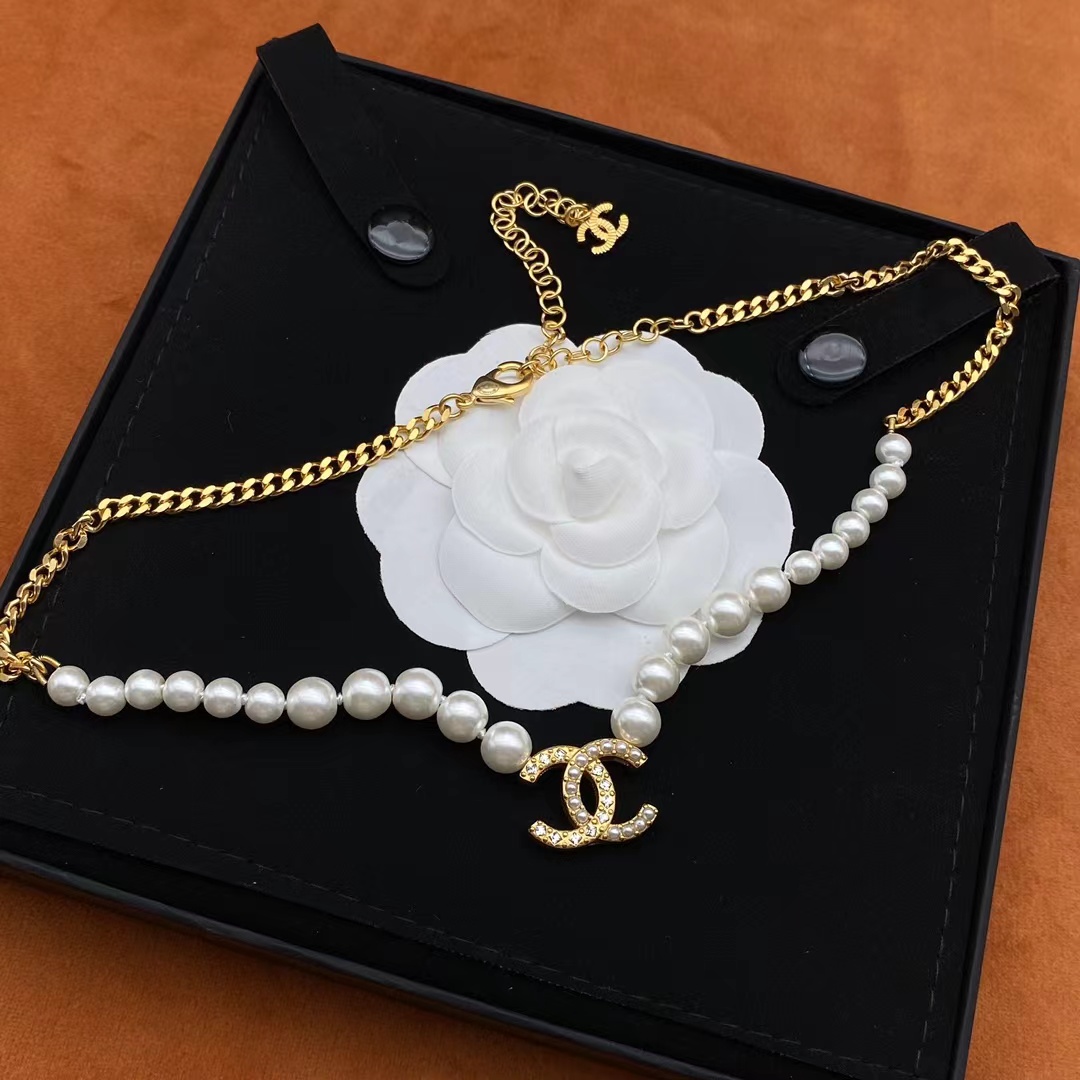 Replica Chanel Half Pearl Half Chain Double C Pendant Necklace
