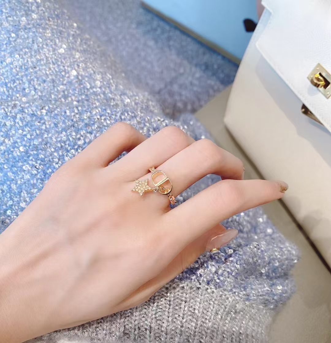 Replica Dior CD Star Dangle Ring