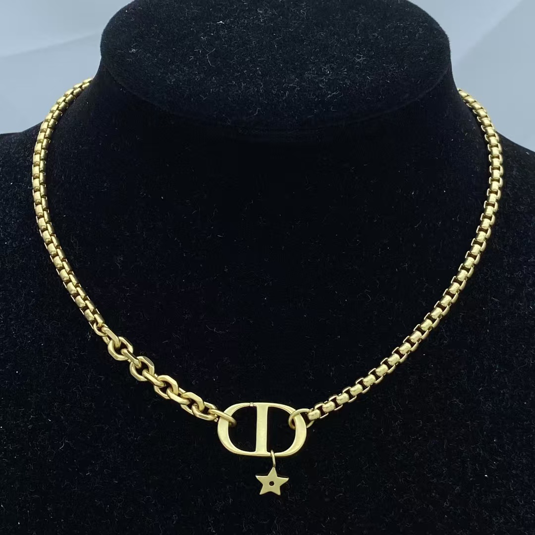 Replica Dior CD Pendant Star Charm Necklace