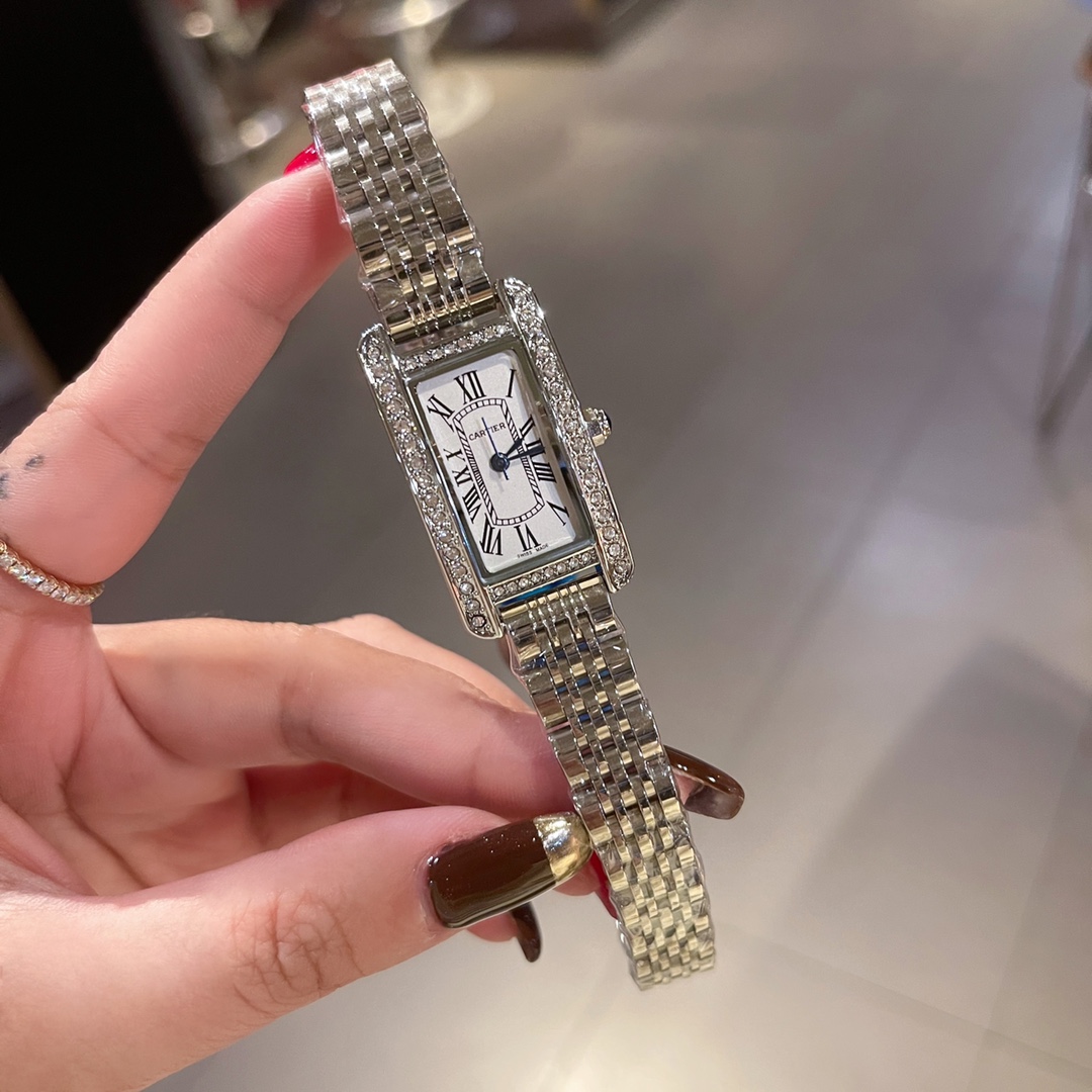 Replica Cartier Small Women Classic Watch