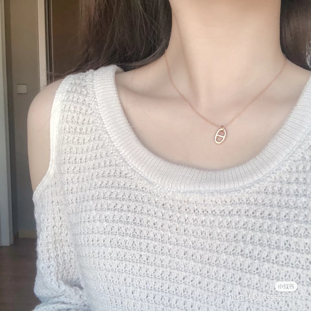 Replica Hermes Pig Nose Pendant Necklace - No Diamond