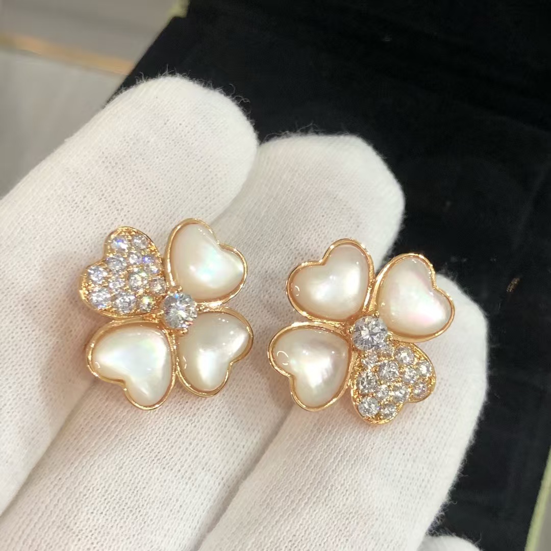 Replica Van Cleef & Arpels Cosmos Earrings