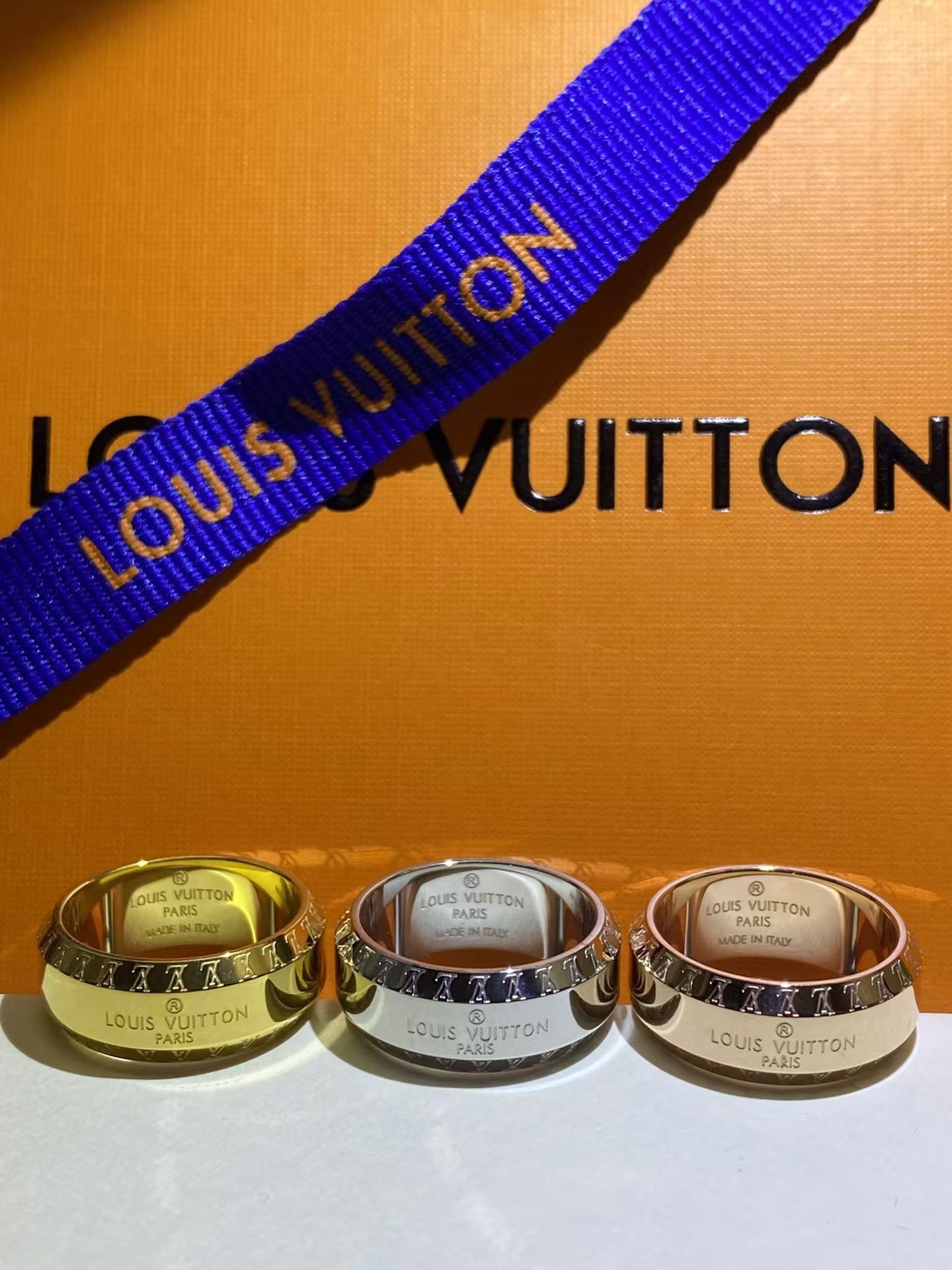 Replica Louis Vuitton Wide Ring for Men