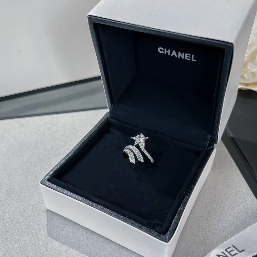 Replica Chanel Etoile Filante Comete Ring