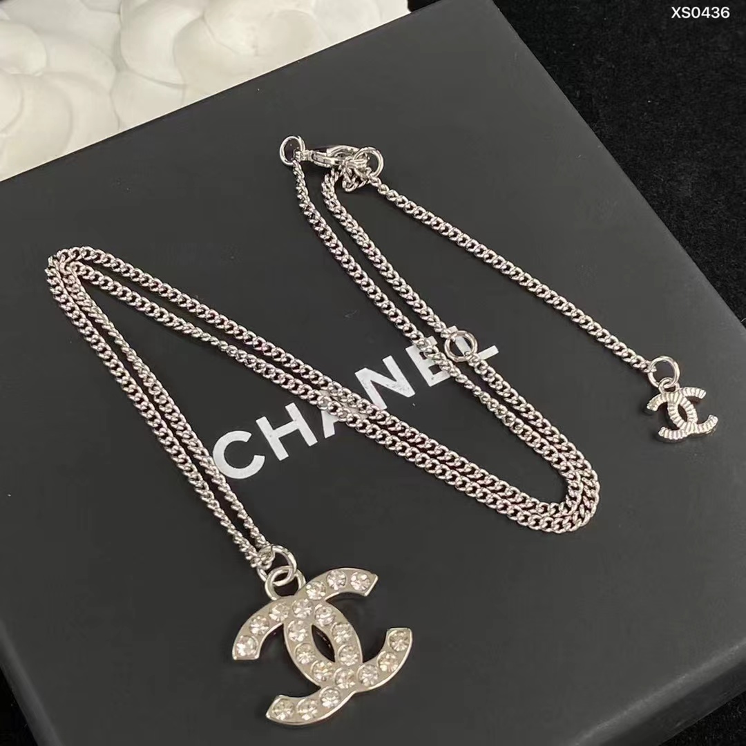 Replica Chanel Classic Silver Double C Pendant Necklace